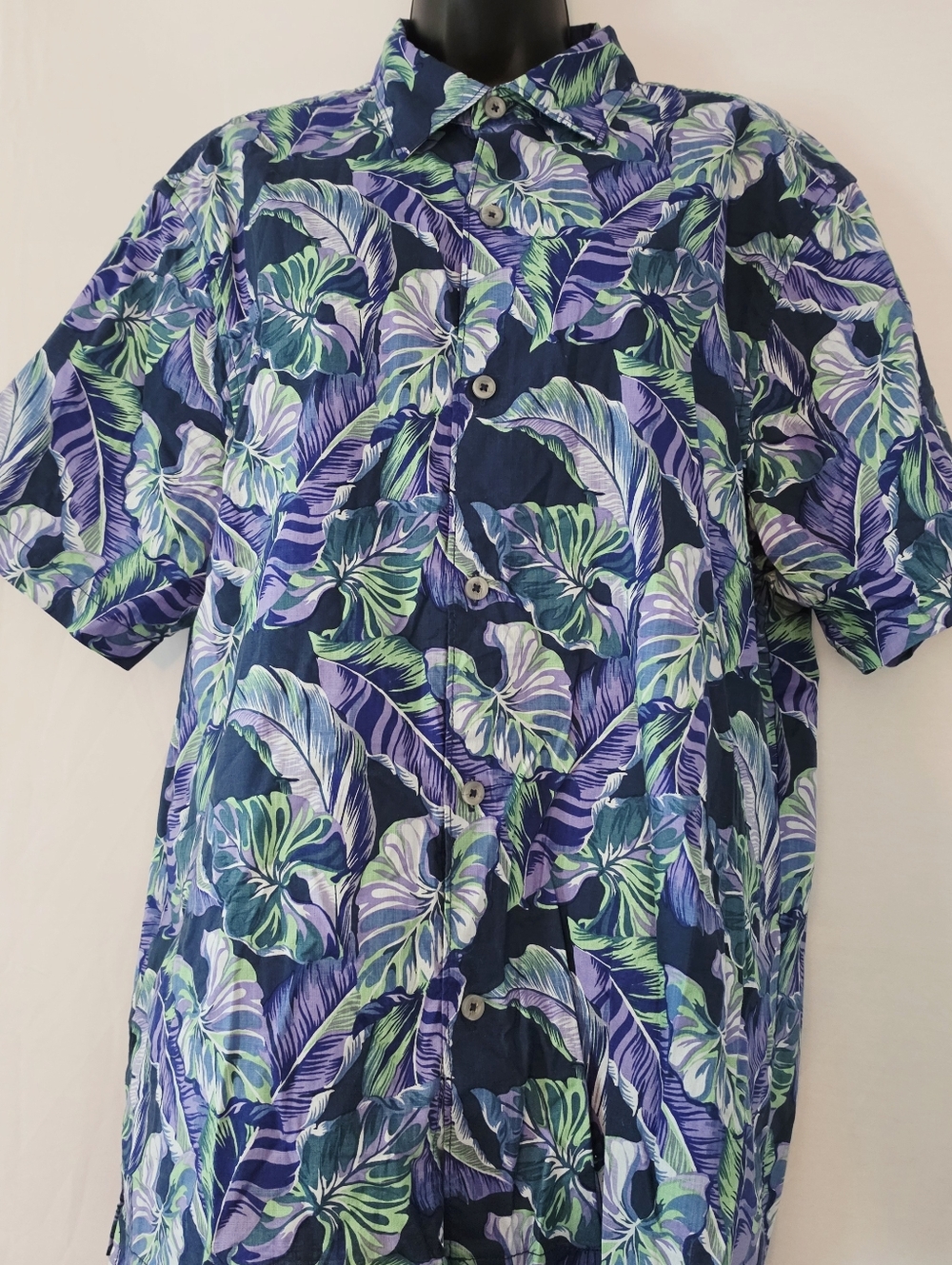 Tommy Bahama Men's Short Sleeve Button-Up Shirt Tropical Purple, 100% Cotton, LG